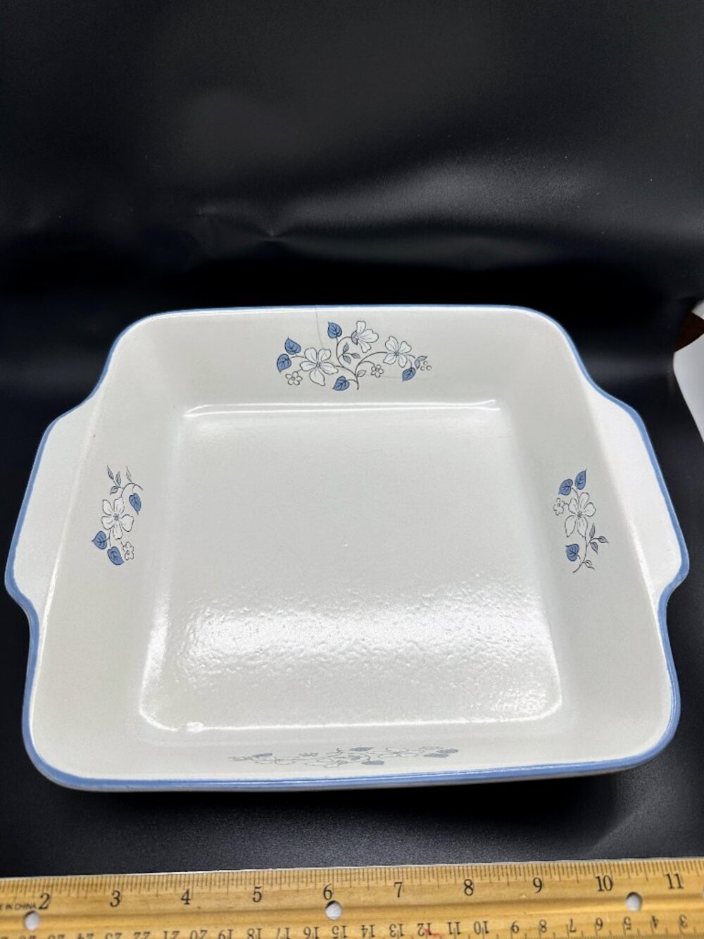 Beautiful vintage The Covington Edition Avondale Stoneware square baking/cassero